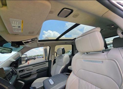 Ivory White 2025 RAM 1500 Tungsten