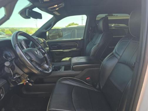 Bright White Clearcoat 2022 RAM 2500 Limited