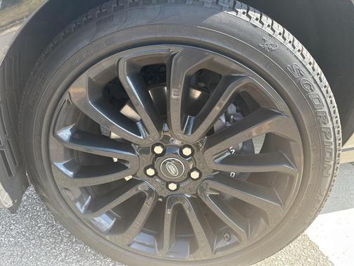2020 Land Rover Range Rover P525 HSE LWB