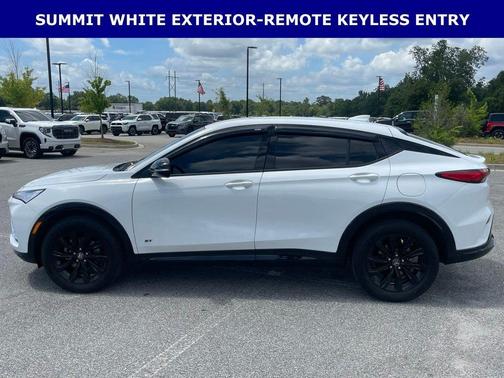 Summit White 2025 Buick Envista Sport Touring
