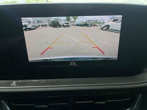 Summit White 2025 Buick Envista Sport Touring