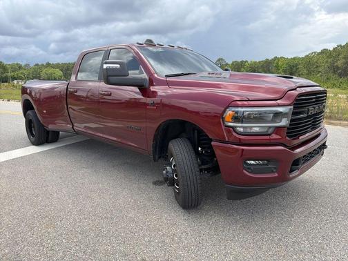 Delmonico Red Pearlcoat 2024 RAM 3500 Laramie