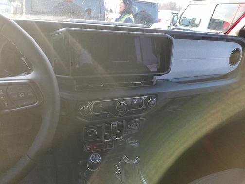 2025 Jeep Wrangler 4xe Sport