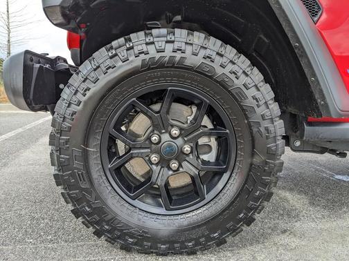 2025 Jeep Wrangler 4xe Sport