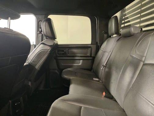 Bright White Clearcoat 2024 RAM 2500 Tradesman
