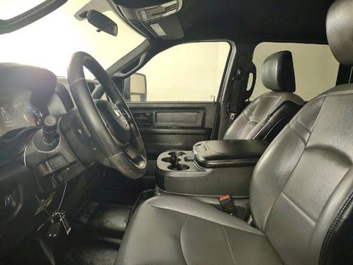 Bright White Clearcoat 2024 RAM 2500 Tradesman