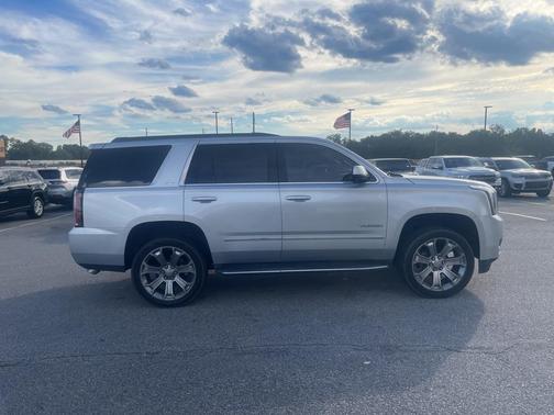 2019 GMC Yukon SLT