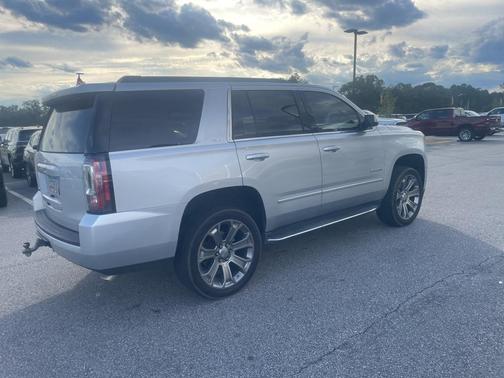 2019 GMC Yukon SLT