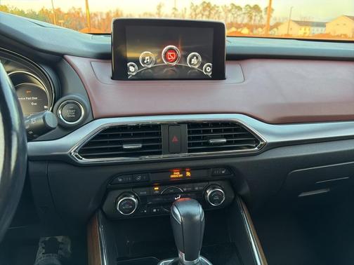 2018 Mazda CX-9 Signature