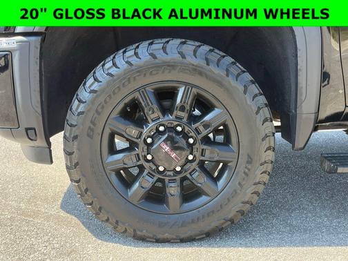 Onyx Black 2024 GMC Sierra 2500 AT4