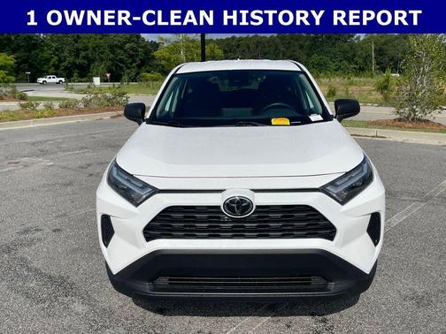 Ice 2024 Toyota RAV4 LE