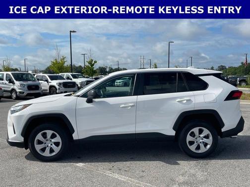 Ice 2024 Toyota RAV4 LE