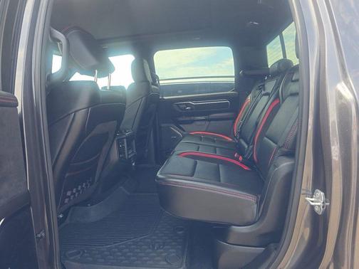 Granite Crystal Clearcoat Metallic 2025 RAM 1500 RHO