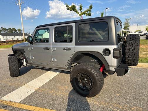 Billet Silver Metallic Clearcoat 2018 Jeep Wrangler Unlimited Sport