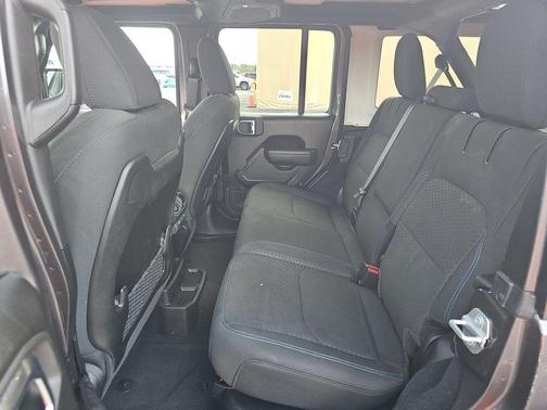 2025 Jeep Wrangler 4xe Rubicon