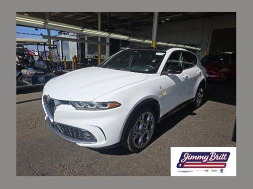 White 2024 Alfa Romeo Tonale Ti