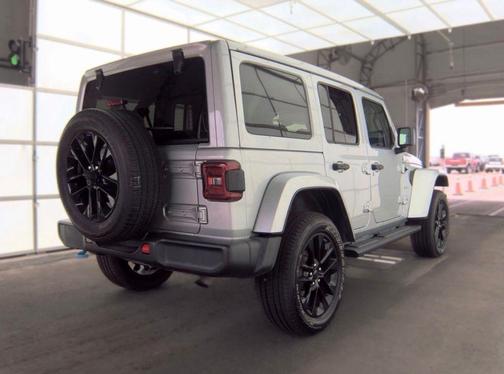 Silver Zynith Clearcoat 2023 Jeep Wrangler 4xe Sahara