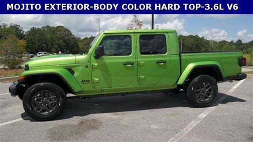 2025 Jeep Gladiator Sport