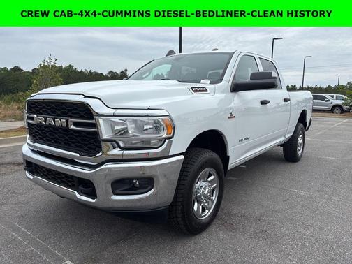 Bright White Clearcoat 2022 RAM 2500 Tradesman