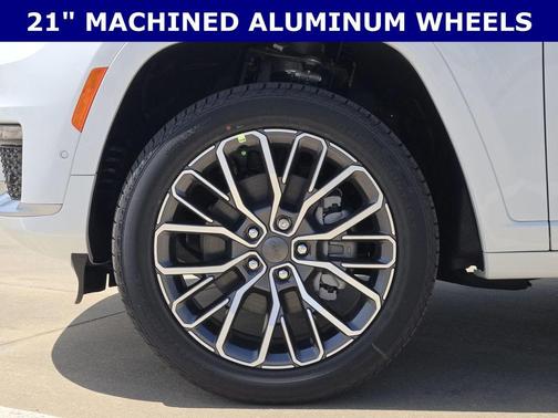 Bright White Clearcoat 2026 Jeep Grand Cherokee Summit