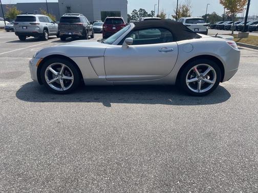 2008 Saturn Sky Red Line