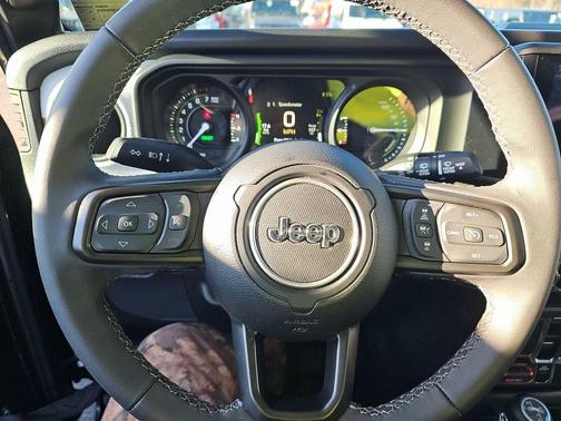 2025 Jeep Wrangler 4xe Sport