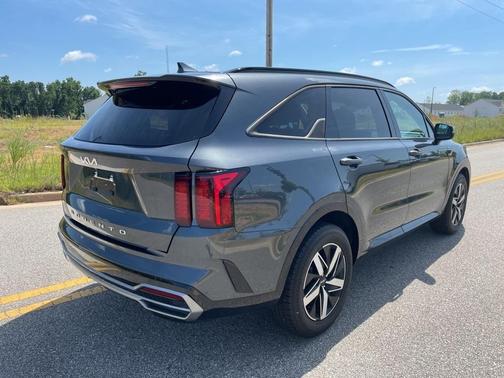 2022 Kia Sorento S