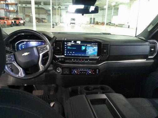 2025 Chevrolet Silverado 3500 LT