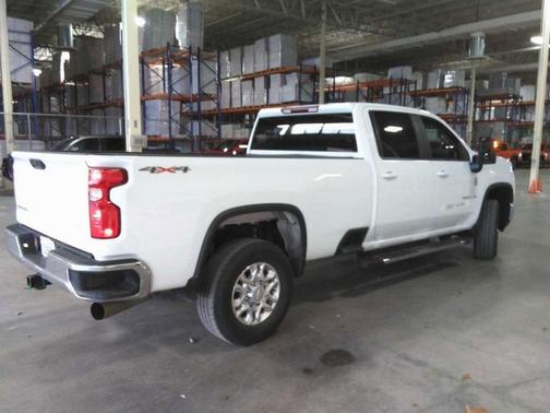 2025 Chevrolet Silverado 3500 LT