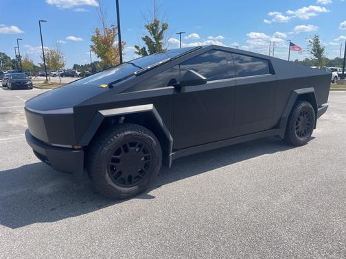 2024 Tesla Cybertruck Cyberbeast