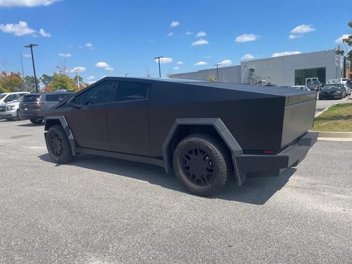 2024 Tesla Cybertruck Cyberbeast