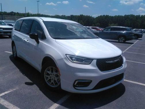 Bright White Clearcoat 2024 Chrysler Pacifica Touring-L