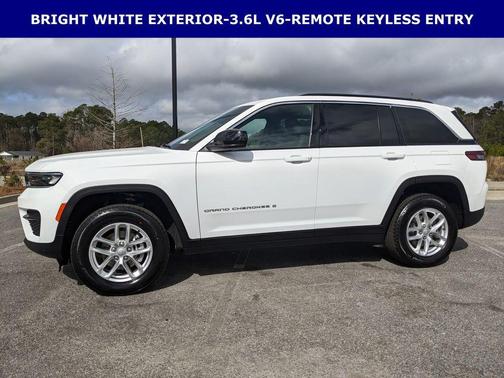 2026 Jeep Grand Cherokee Laredo