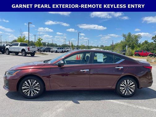 Garnet Pearl 2024 Nissan Altima 2.5 SV