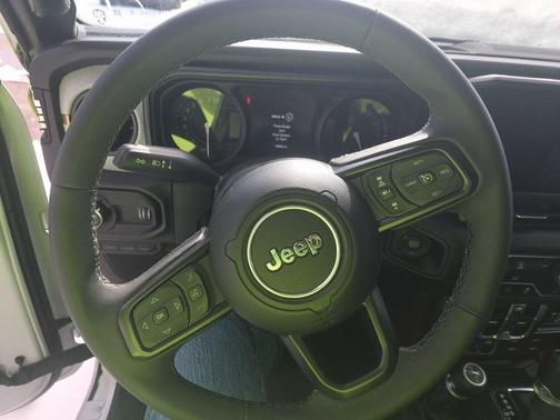 2025 Jeep Wrangler 4xe Sport