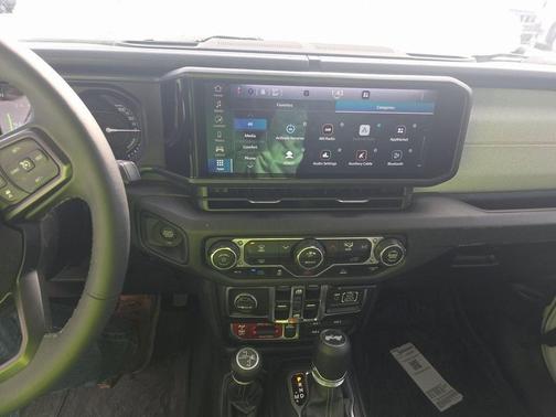 2025 Jeep Wrangler 4xe Sport