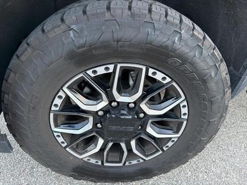 2024 GMC Sierra 2500 Denali