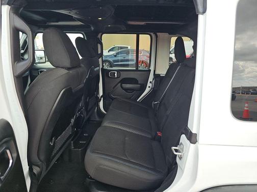 Bright White Clearcoat 2025 Jeep Wrangler 4xe Rubicon