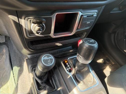 2018 Jeep Wrangler Sport