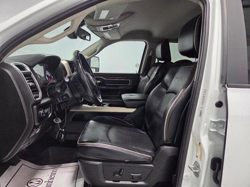 Bright White Clearcoat 2023 RAM 2500 Laramie