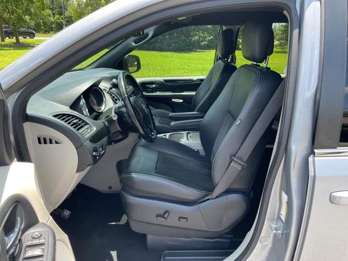2020 Dodge Grand Caravan SXT
