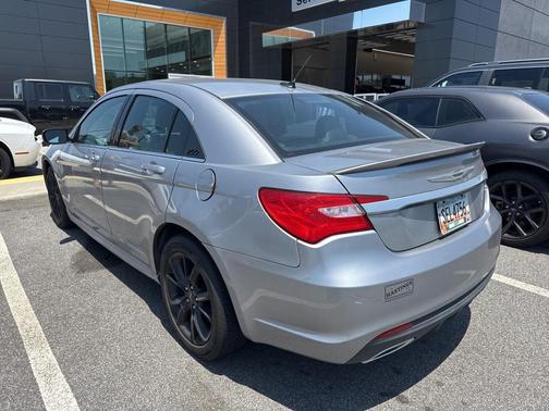 2014 Chrysler 200 Limited