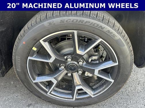 Sting Gray Clearcoat 2026 Jeep Cherokee Overland
