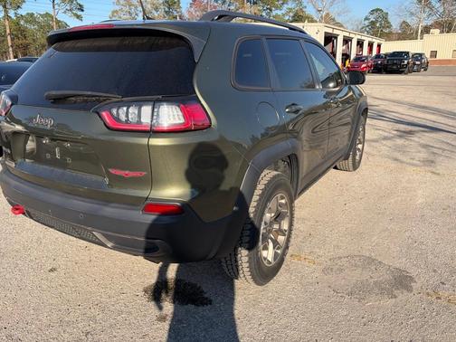 2020 Jeep Cherokee Trailhawk