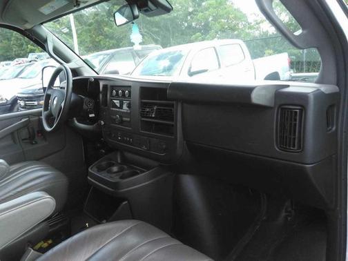 2024 Chevrolet Express 3500 LS