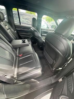 Rocky Mountain Pearlcoat 2024 Jeep Grand Cherokee 4xe Base
