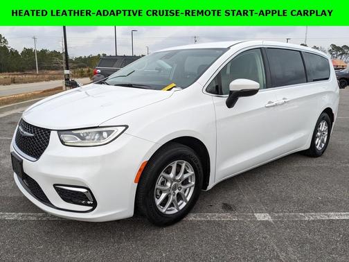 2023 Chrysler Pacifica Touring-L