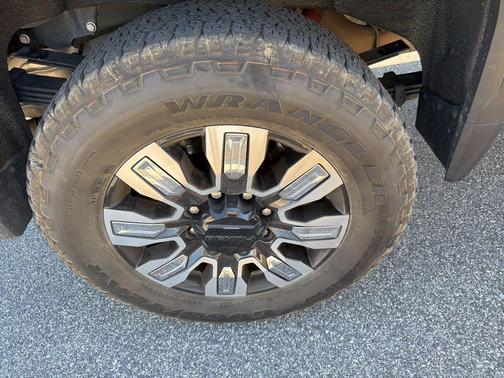 Onyx Black 2025 GMC Sierra 2500 Denali