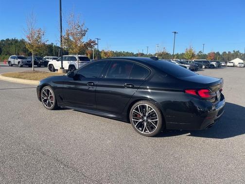 2023 BMW 530 i