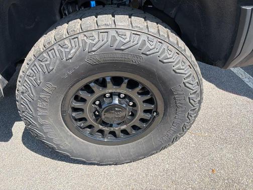 2024 GMC Sierra 2500 AT4X